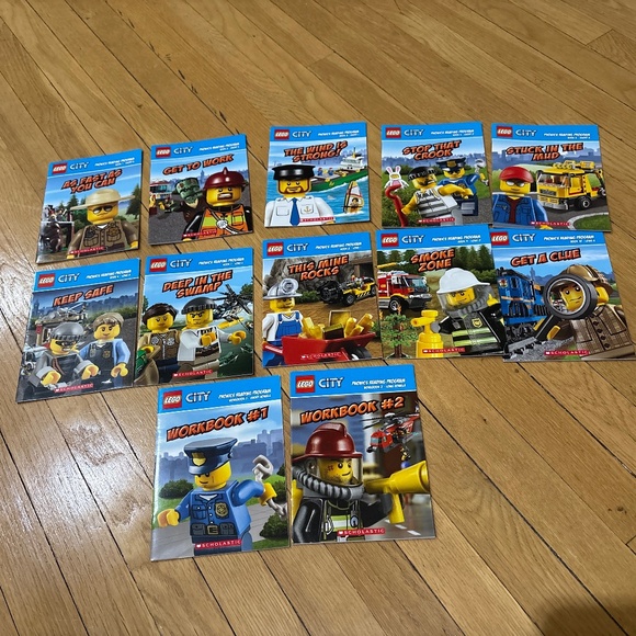 LEGO City Book Set Phonics Includes 20 Books and 2 Workbooks - Picture 2 of 2